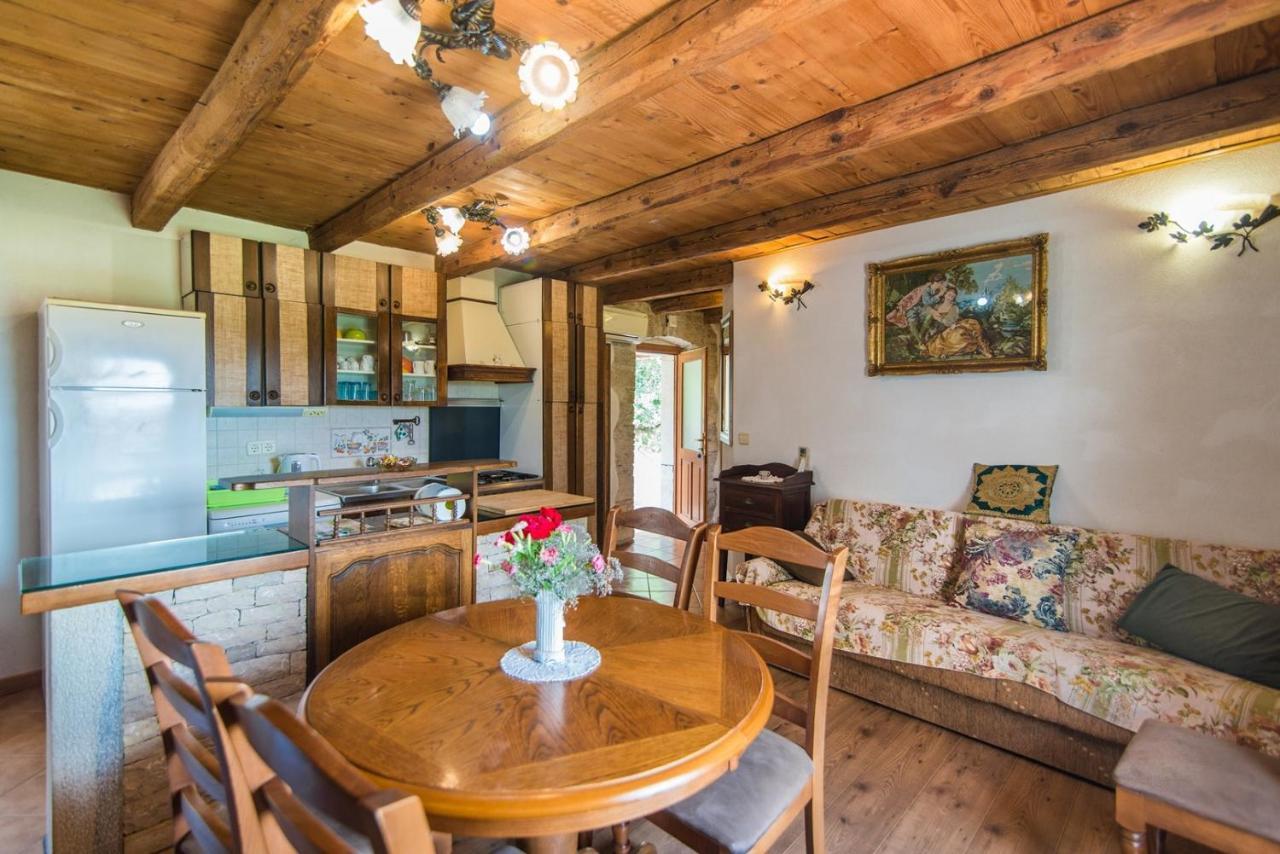 Apartment Nilda Valdi Sabadin Kültér fotó