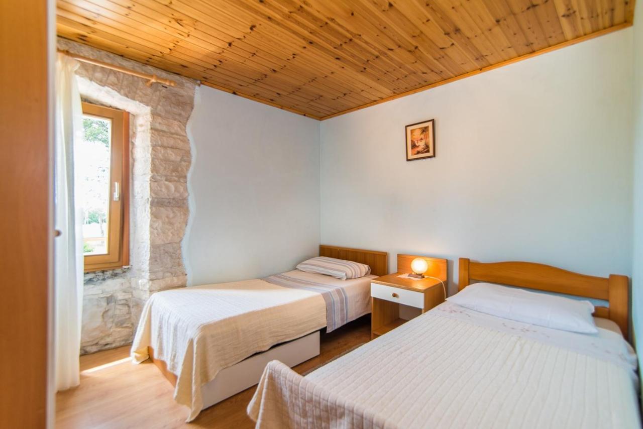 Apartment Nilda Valdi Sabadin Kültér fotó